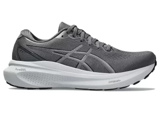GEL-KAYANO 30 EXTRA BREED GETEST OP DE WEG